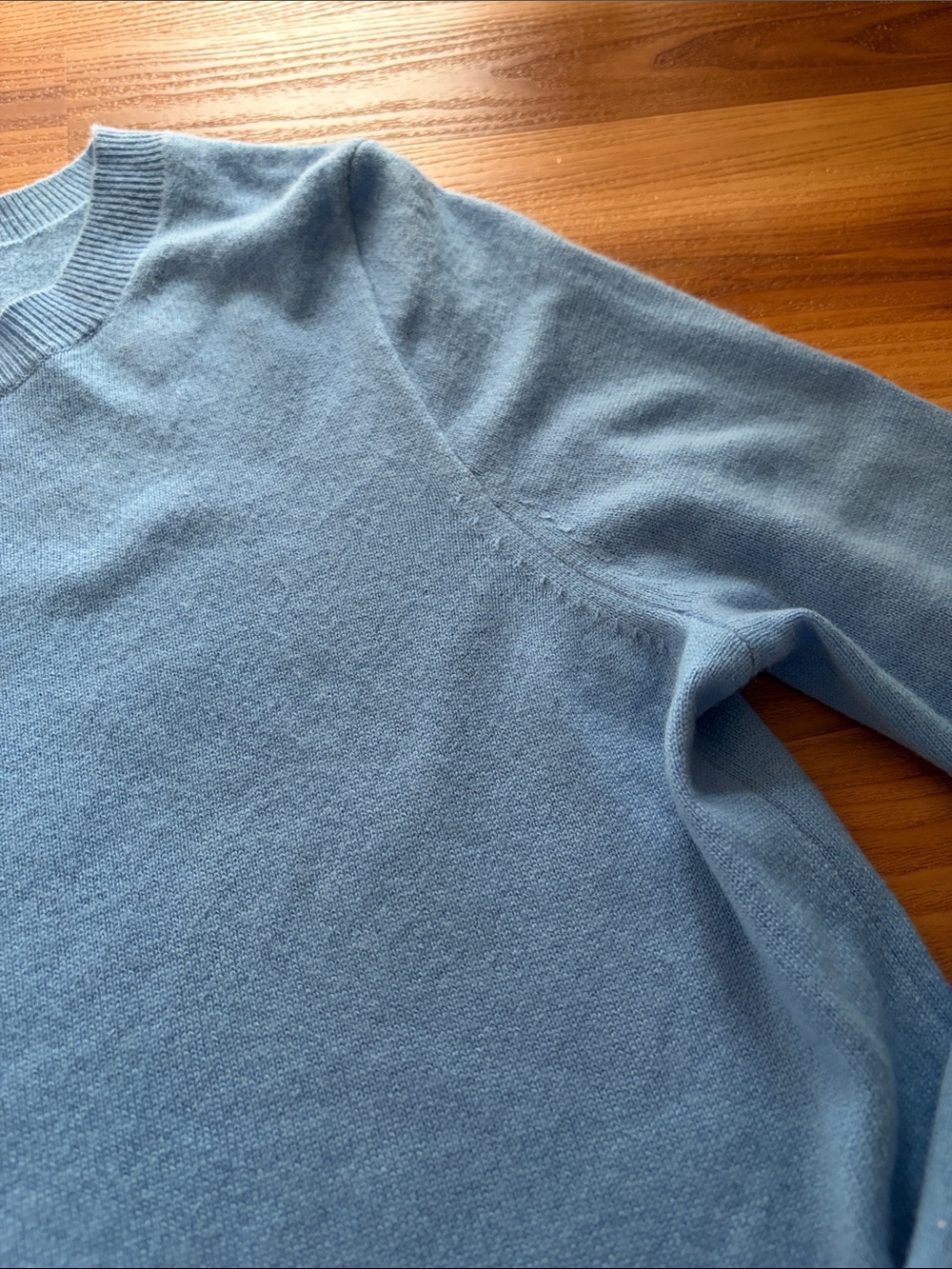 J Crew Women’s Cashmere Classic Fit Sweater Crewneck Hyacinth Blue - Picture 6 of 8